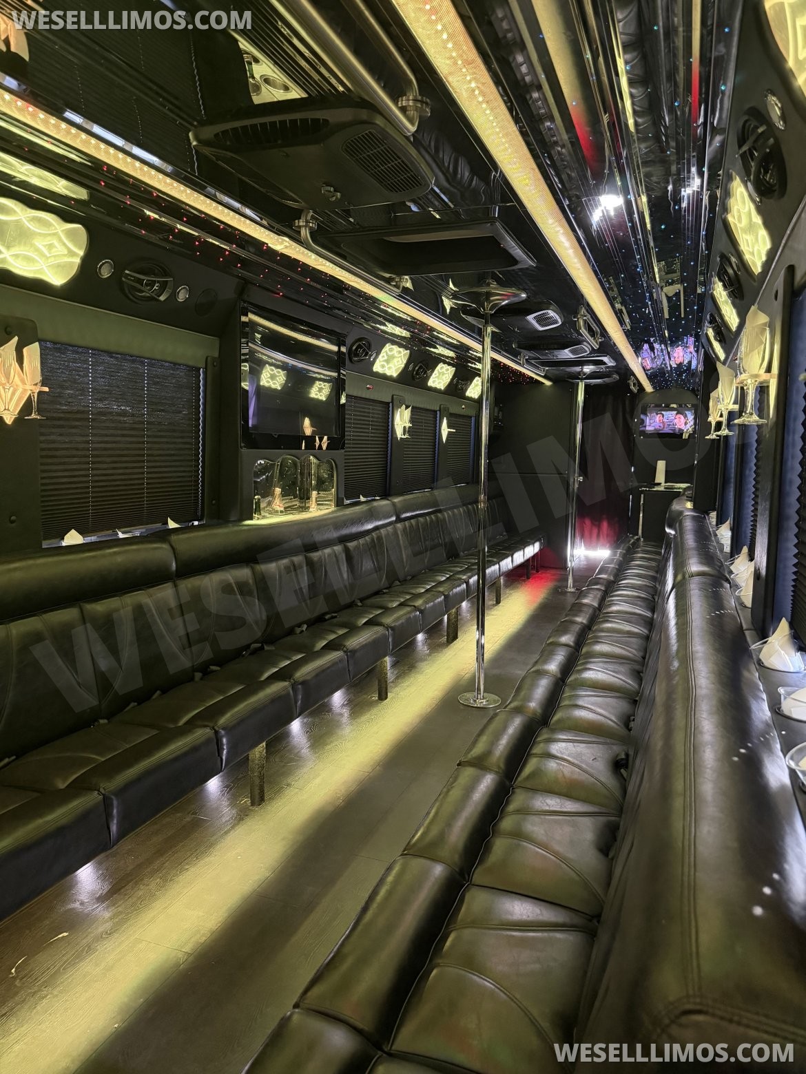 Motorcoach for Sale in Anaheim, CA - Photo 6