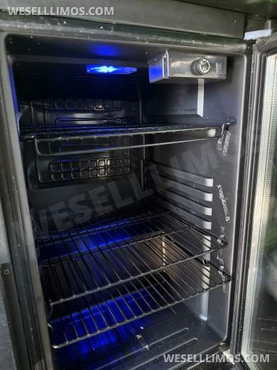 2015 CT Coachworks Freightliner XCR Chassis 45' Limo Bus Motorcoach - Motorcoach for Sale in Anaheim, CA - Photo 13