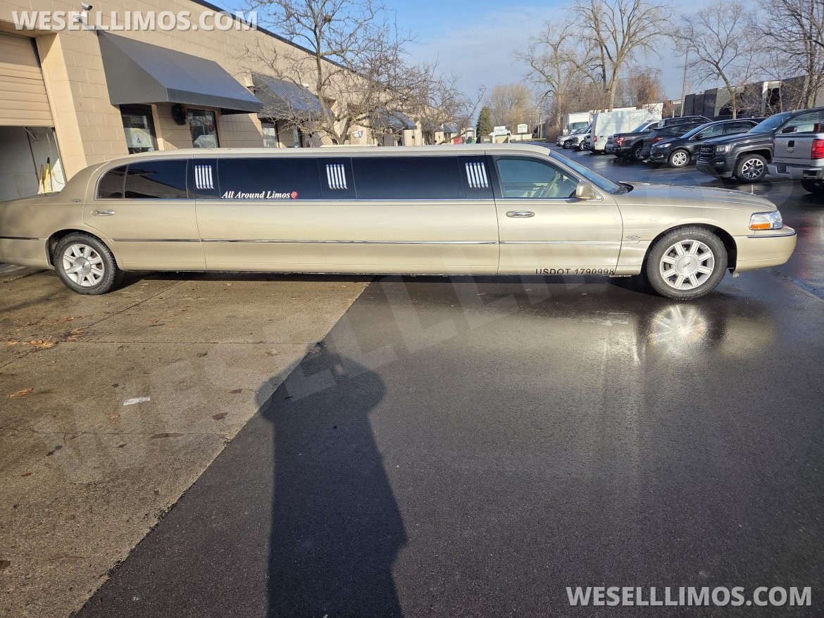 Limousine for Sale in Warren, MI - Main Photo
