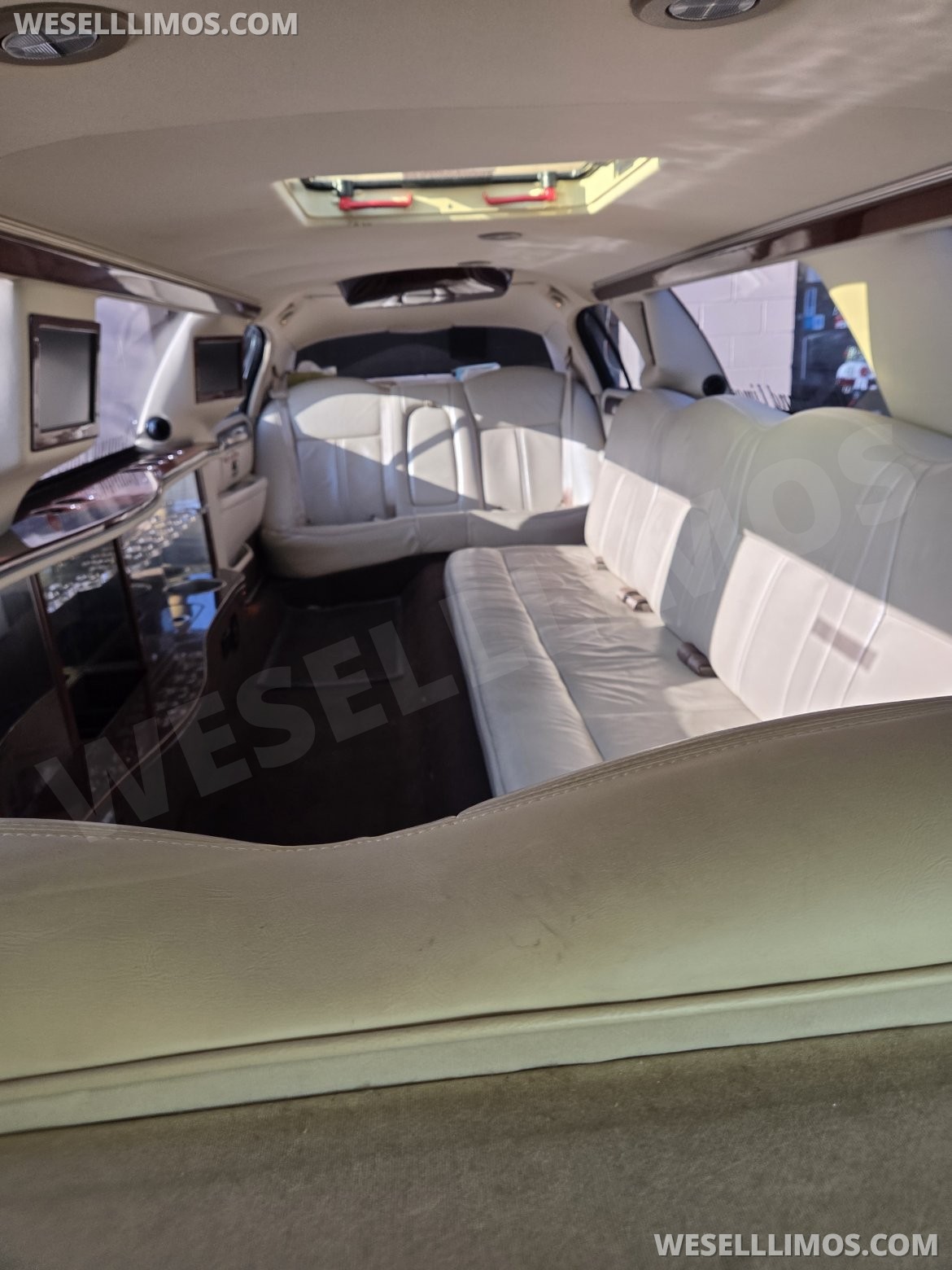 Limousine for Sale in Warren, MI - Photo 5