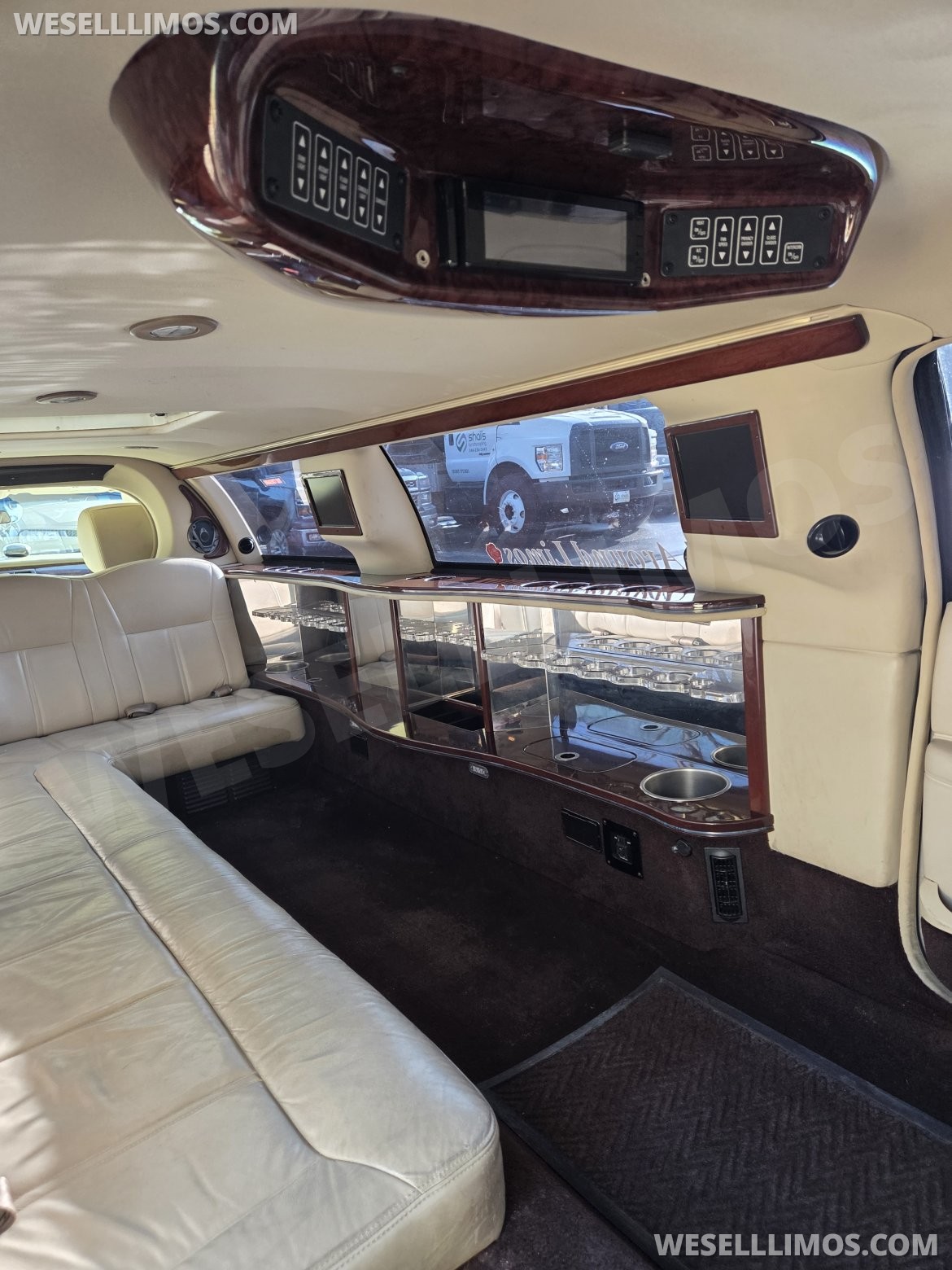 Limousine for Sale in Warren, MI - Photo 8