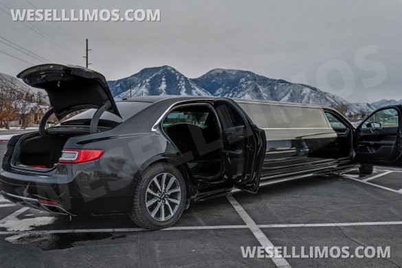 2017 Lincoln Continental Limousine for Sale in Mapleton, UT - Main Photo