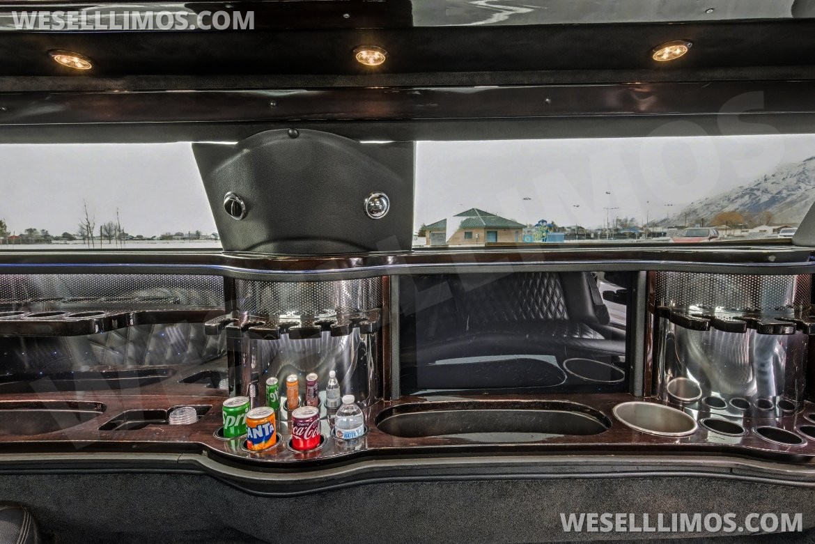 Limousine for Sale in Mapleton, UT - Photo 2