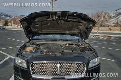 2017 Executive Coach Builders Lincoln Continental Limousine - Limousine for Sale in Mapleton, UT - Photo 9