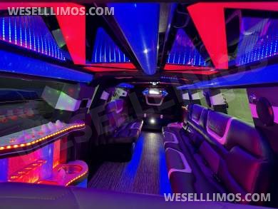 2023 LimosbyMoonlight  Cadillac Escalade SUV Stretch - SUV Stretch for Sale in Sun valley, CA - Photo 19