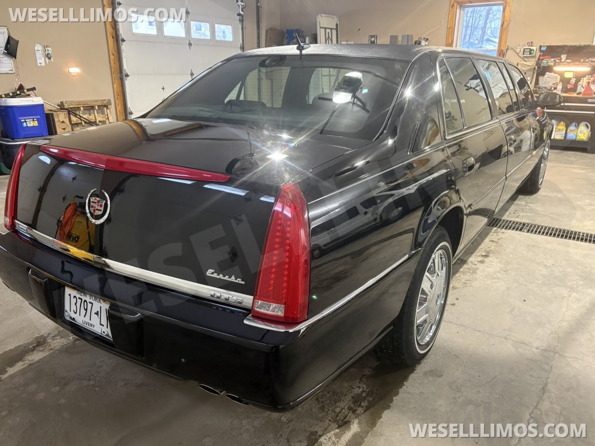 Limousine for Sale in Ogdensburg, NY - Photo 4