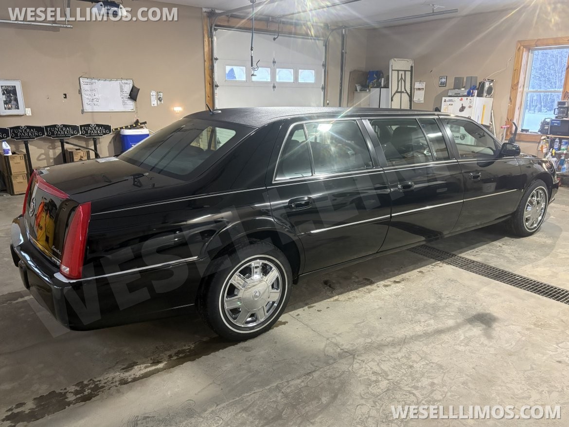 Limousine for Sale in Ogdensburg, NY - Photo 5