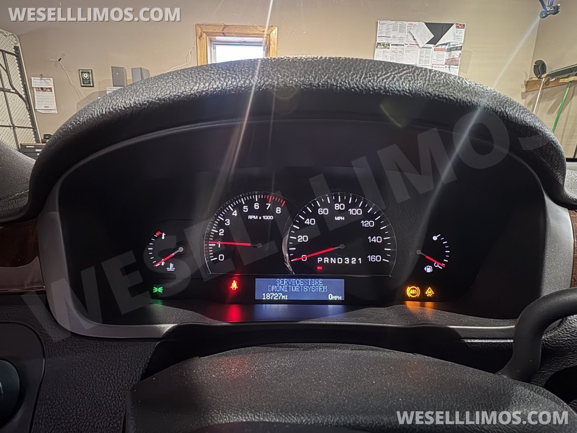 Limousine for Sale in Ogdensburg, NY - Photo 8