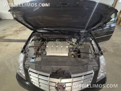 2007 Eureka Cadillac DTS Limousine - Limousine for Sale in Ogdensburg, NY - Photo 14
