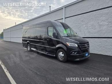 2026 Midwest Automotive Designs Mercedes-Benz Luxe Cruiser Luxury Sprinter - Sprinter for Sale in Troy, OH - Photo 4