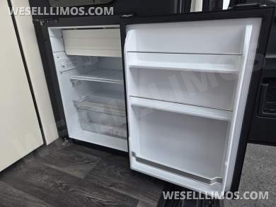 2026 Mercedes-Benz Luxury Sprinter Midwest Executive Luxe Cruiser 10 Passenger - Sprinter for Sale in Troy, OH - Photo 10
