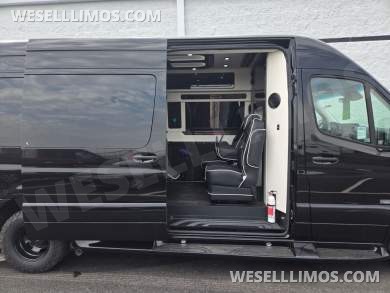 2026 Mercedes-Benz Luxury Sprinter Midwest Executive Luxe Cruiser 10 Passenger - Sprinter for Sale in Troy, OH - Photo 31