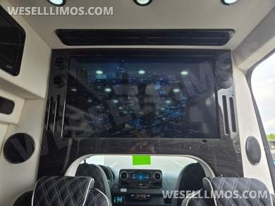 2026 Mercedes-Benz Luxury Sprinter Midwest Executive Luxe Cruiser 10 Passenger - Sprinter for Sale in Troy, OH - Photo 32