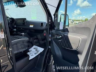 2026 Midwest Automotive Designs Mercedes-Benz Luxury Sprinter - Sprinter for Sale in Troy, OH - Photo 17