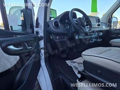 2026 Midwest Automotive Designs Mercedes-Benz Luxury Sprinter - Sprinter for Sale in Troy, OH - Photo 9