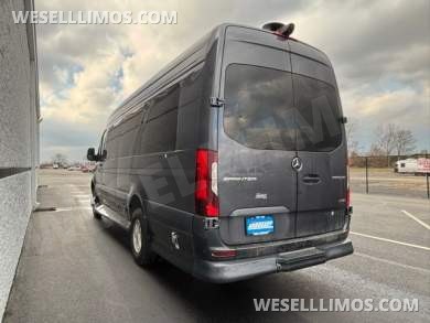 2026 Midwest Automotive Designs Mercedes-Benz Discovery Escape Sprinter - Sprinter for Sale in Troy, OH - Photo 16