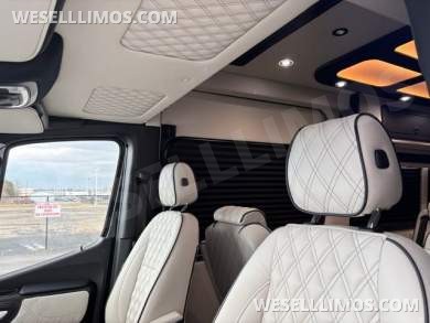 2026 Midwest Automotive Designs Mercedes-Benz Discovery Escape Sprinter - Sprinter for Sale in Troy, OH - Photo 23