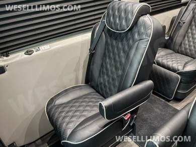2026 Mercedes-Benz Discovery Touring Luxury Sprinter - Sprinter for Sale in Troy, OH - Photo 22