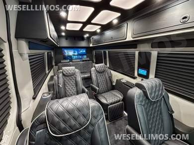 2026 Mercedes-Benz Discovery Touring Luxury Sprinter - Sprinter for Sale in Troy, OH - Photo 23