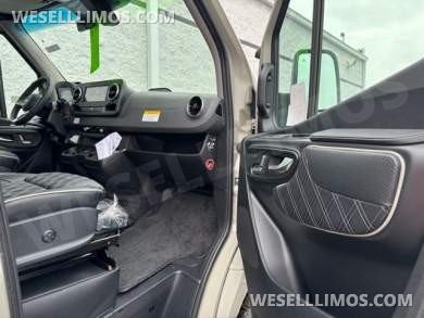 2026 Mercedes-Benz Discovery Touring Luxury Sprinter - Sprinter for Sale in Troy, OH - Photo 42
