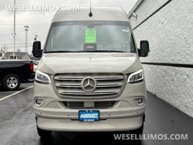 2026 Mercedes-Benz Discovery Touring Luxury Sprinter - Sprinter for Sale in Troy, OH - Photo 6