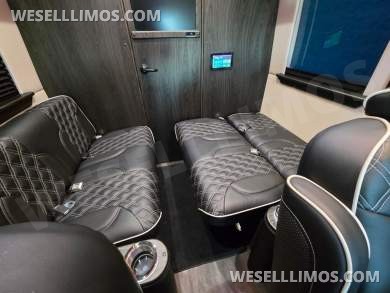 2026 Mercedes-Benz Discovery Adventure 8-Passenger Luxury Sprinter - Sprinter for Sale in Troy, OH - Photo 9