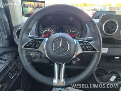 2026 Mercedes-Benz Discovery Adventure 8-Passenger Luxury Sprinter - Sprinter for Sale in Troy, OH - Photo 21