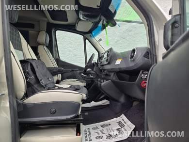 2026 Mercedes-Benz Discovery Cross Country Luxury Sprinter - Sprinter for Sale in Troy, OH - Photo 31