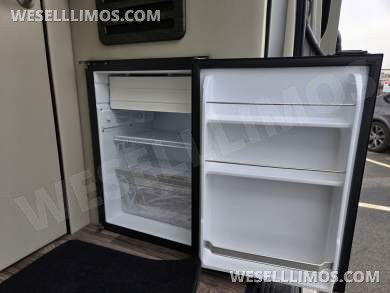 2026 Mercedes-Benz Discovery Cross Country Luxury Sprinter - Sprinter for Sale in Troy, OH - Photo 14