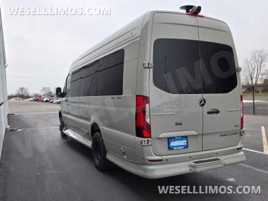 2026 Mercedes-Benz Discovery Cross Country Luxury Sprinter - Sprinter for Sale in Troy, OH - Photo 17