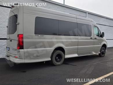 2026 Mercedes-Benz Discovery Cross Country Luxury Sprinter - Sprinter for Sale in Troy, OH - Photo 11