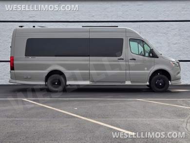 2026 Mercedes-Benz Discovery Cross Country Luxury Sprinter - Sprinter for Sale in Troy, OH - Photo 9