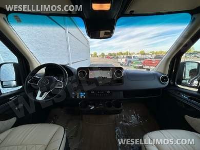 2021 Mercedes-Benz Midwest Automotive Luxe Cruiser 10-Passenger Luxury Sprinter - Sprinter for Sale in Troy, OH - Photo 6
