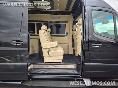 2020 Midwest Automotive Designs Mercedes-Benz Luxe Cruiser Sprinter - Sprinter for Sale in Troy, OH - Photo 12