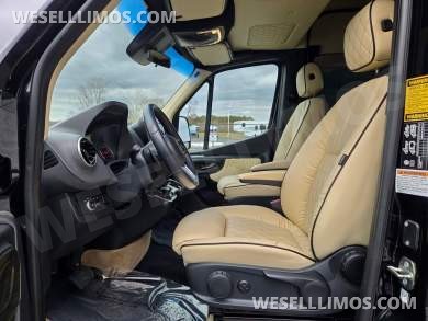 2020 Midwest Automotive Designs Mercedes-Benz Luxe Cruiser Sprinter - Sprinter for Sale in Troy, OH - Photo 31