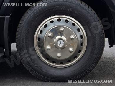2020 Midwest Automotive Designs Mercedes-Benz Luxe Cruiser Sprinter - Sprinter for Sale in Troy, OH - Photo 32