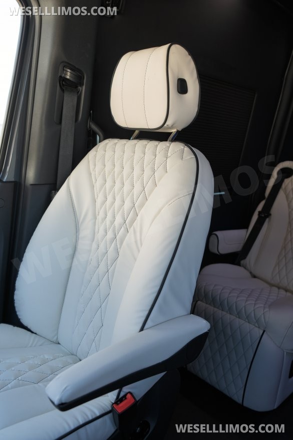 2025 Mercedes-Benz Sprinter 2500 Sprinter for Sale in Alvarado, TX - Photo 2