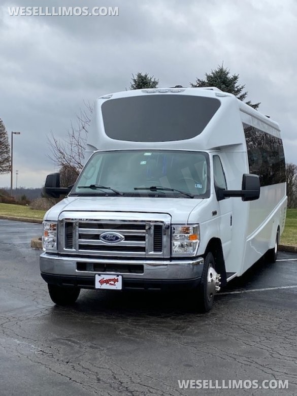 2019 Ford E350 Executive Shuttle for Sale in Washington, PA - Main Photo