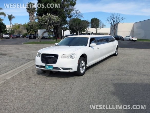 2015 Chrysler 300 Limousine for Sale in CARSON, CA - Photo 3