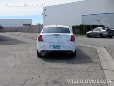2015 Pinnacle Limousine Chrysler 300 Limousine - Limousine for Sale in CARSON, CA - Photo 5