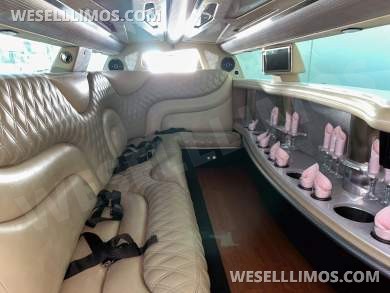 2015 Pinnacle Limousine Chrysler 300 Limousine - Limousine for Sale in CARSON, CA - Photo 8