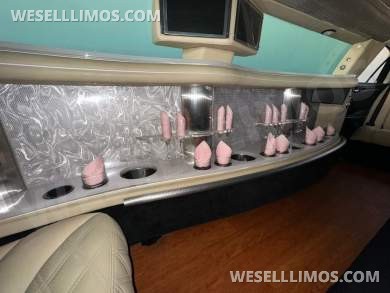 2015 Pinnacle Limousine Chrysler 300 Limousine - Limousine for Sale in CARSON, CA - Photo 13