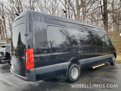 2023 Pinnacle  Mercedes-Benz Sprinter 3500 Limo Bus - Limo Bus for Sale in Sterling, VA - Photo 9