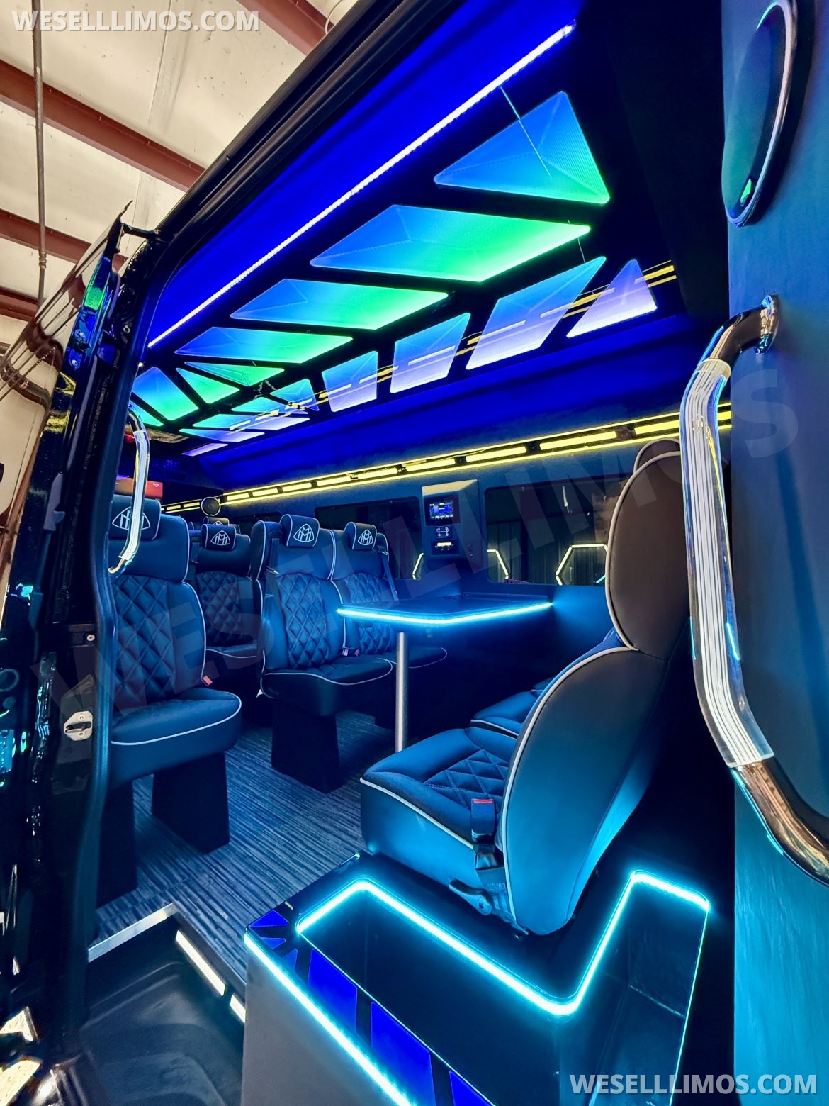 Executive Shuttle for Sale in Springfield, MO - Photo 7