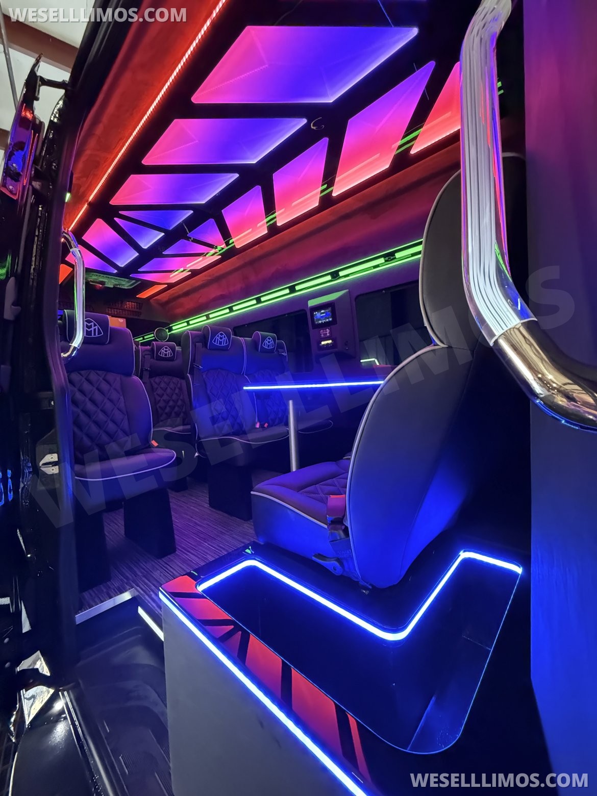 Executive Shuttle for Sale in Springfield, MO - Photo 8