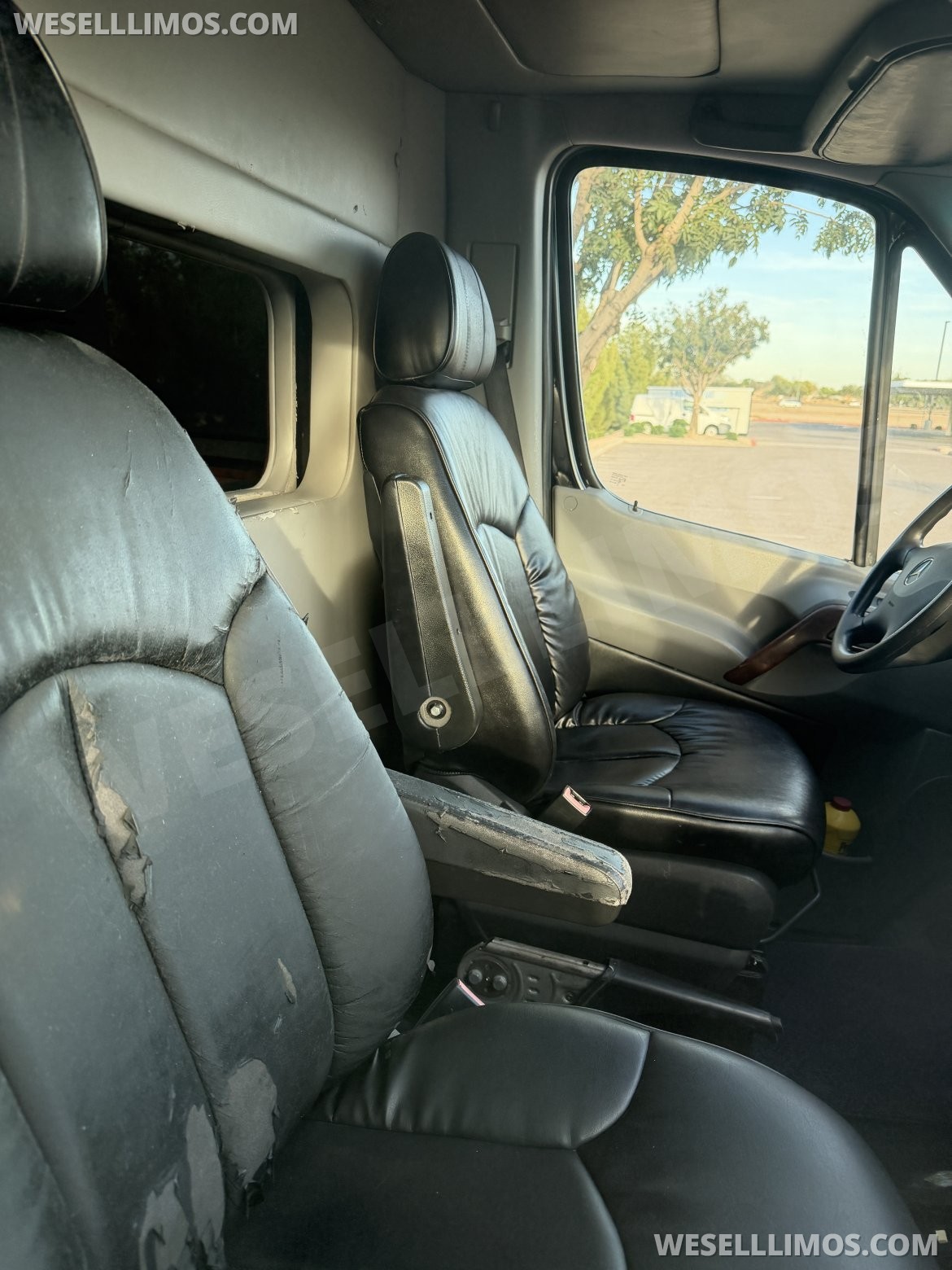 Limo Bus for Sale in Chandler, AZ - Photo 6