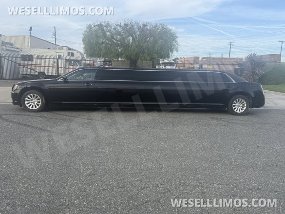 2013 Chrysler 300 Limousine Limousine for Sale in Anaheim, CA - Photo 3