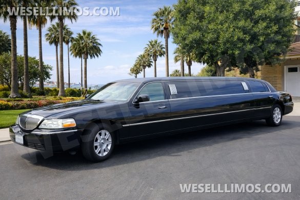 2008 Lincoln Town Car Stretch Limousine Limousine for Sale in Anaheim, CA - Main Photo