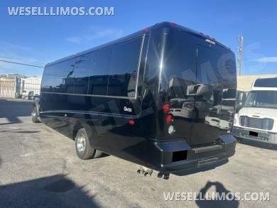 2016 Grech Ford F550 Shuttle Bus - Shuttle Bus for Sale in Anaheim, CA - Photo 13