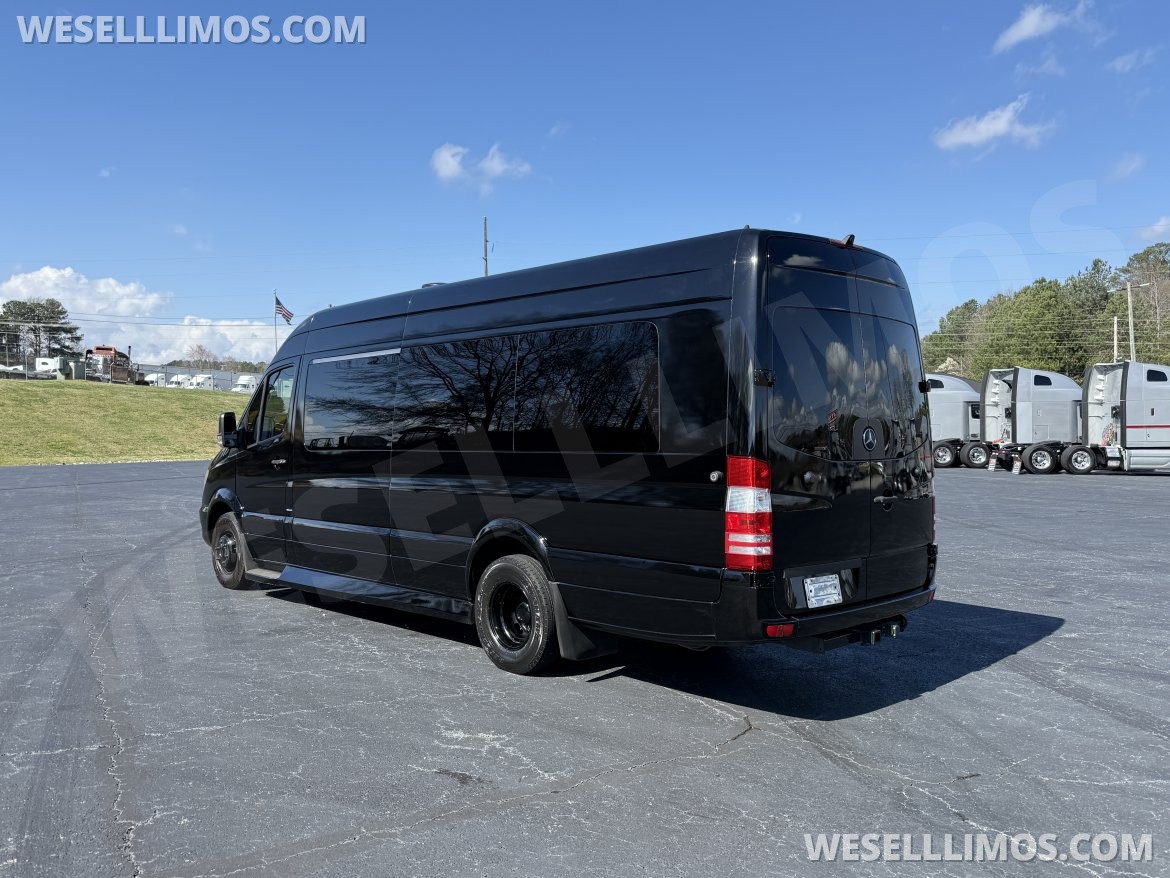 Executive Shuttle for Sale in Carrollton, GA - Photo 2
